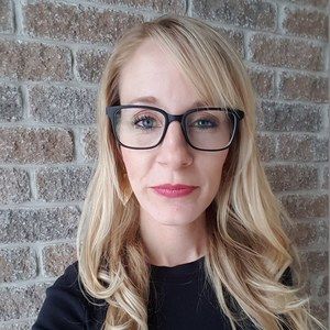 Meet your Posher, Stacey